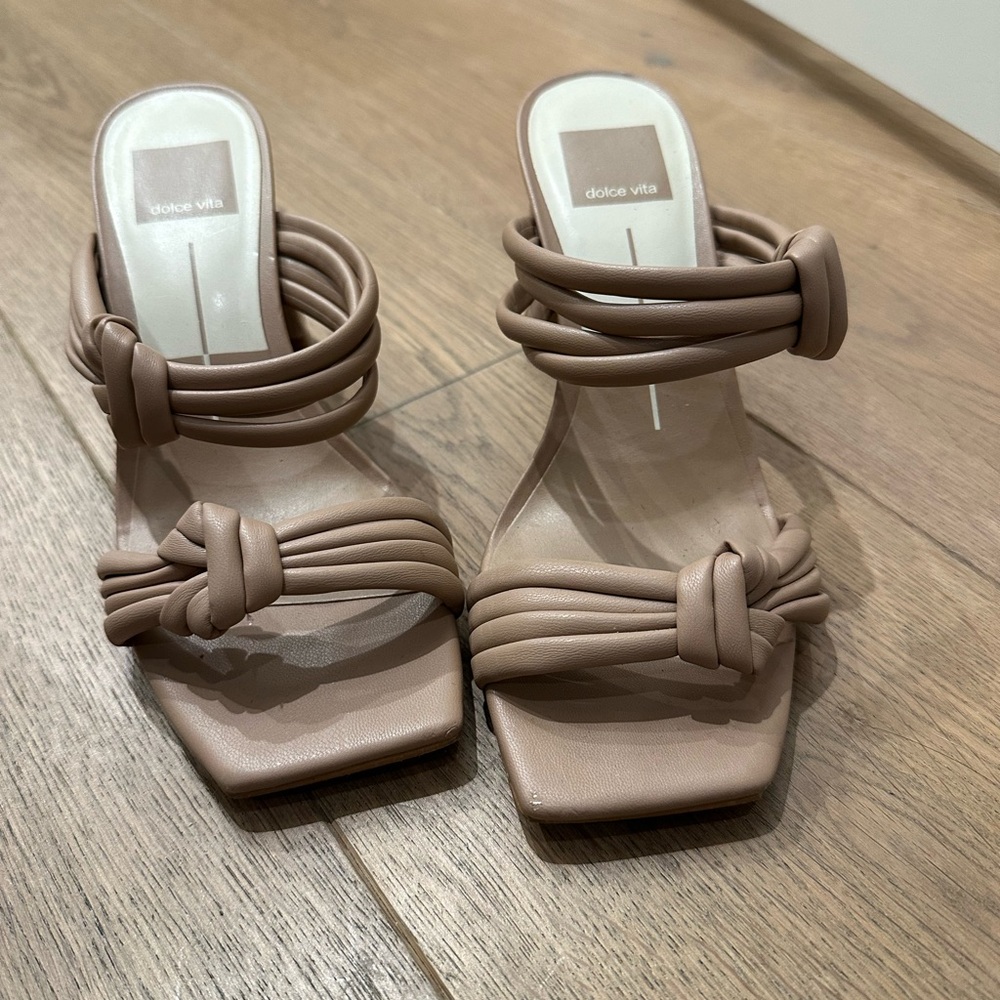 Dolce Vita Tan Knotted Sandals